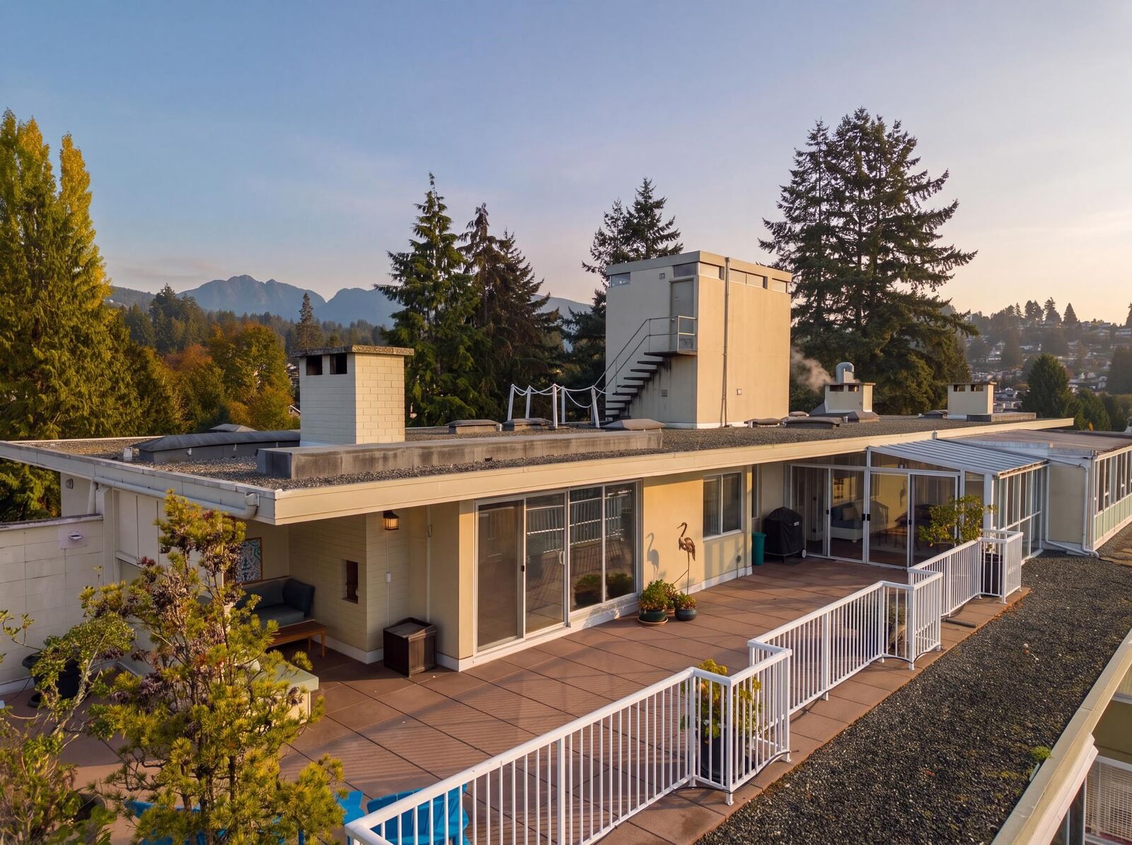 Property Photo:  1425 Esquimalt Avenue 701  BC V7T 1L1 