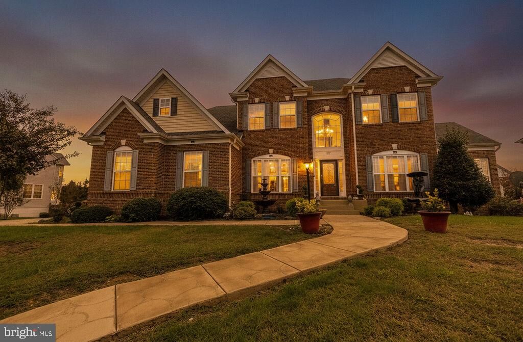 Property Photo: 1011 Chaff Way MD 20646