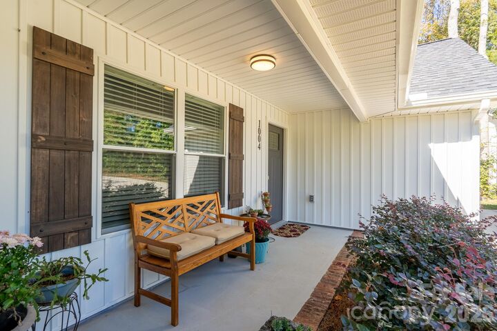 Property Photo:  1004 Osprey Lane  NC 28023 