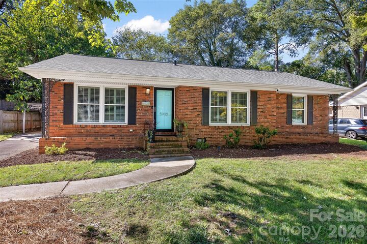 Property Photo: 5908 Brookhaven Road NC 28210