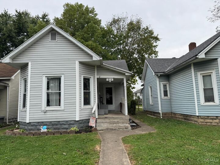 Property Photo: 814 Elwood Street OH 45042