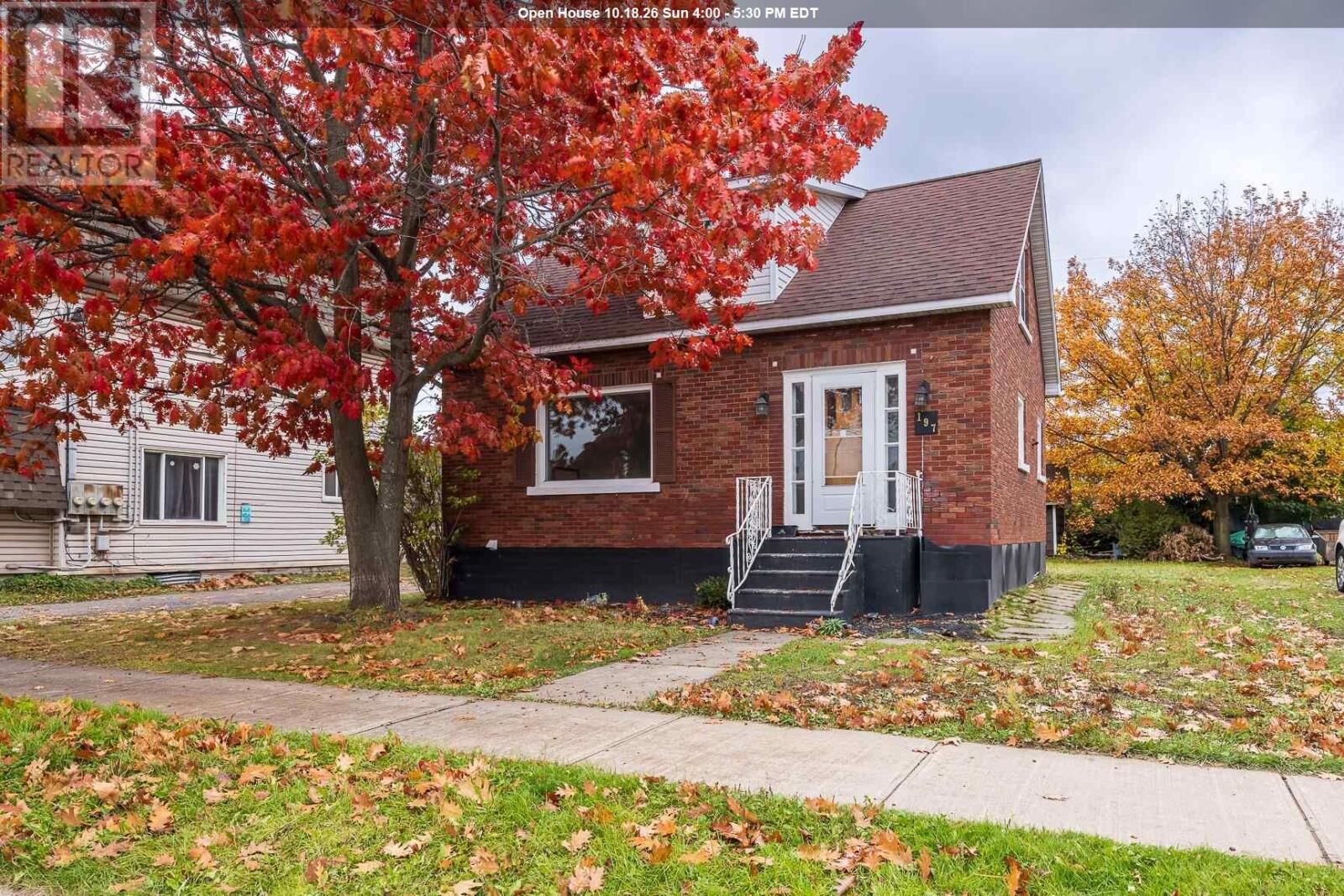 Property Photo:  197 Wallace Ter  ON P6C 1K2 