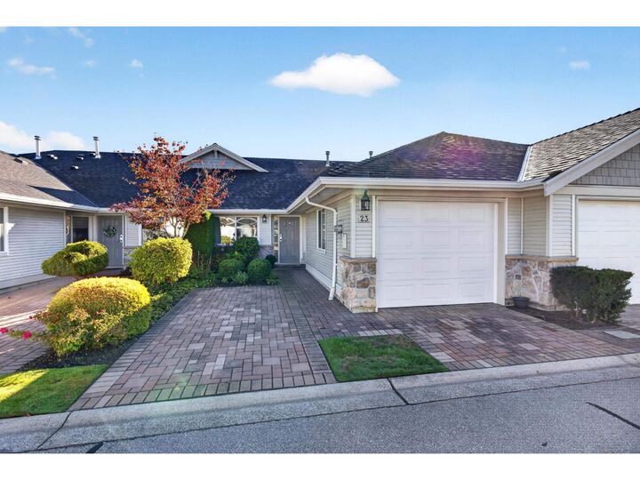 Property Photo:  17516 4 Avenue 23  BC V3Z 0R9 