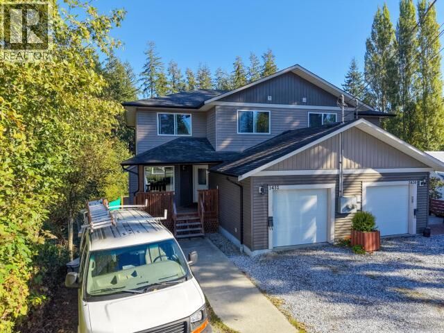 Property Photo:  5432 Manson Ave  BC V8A 3P9 
