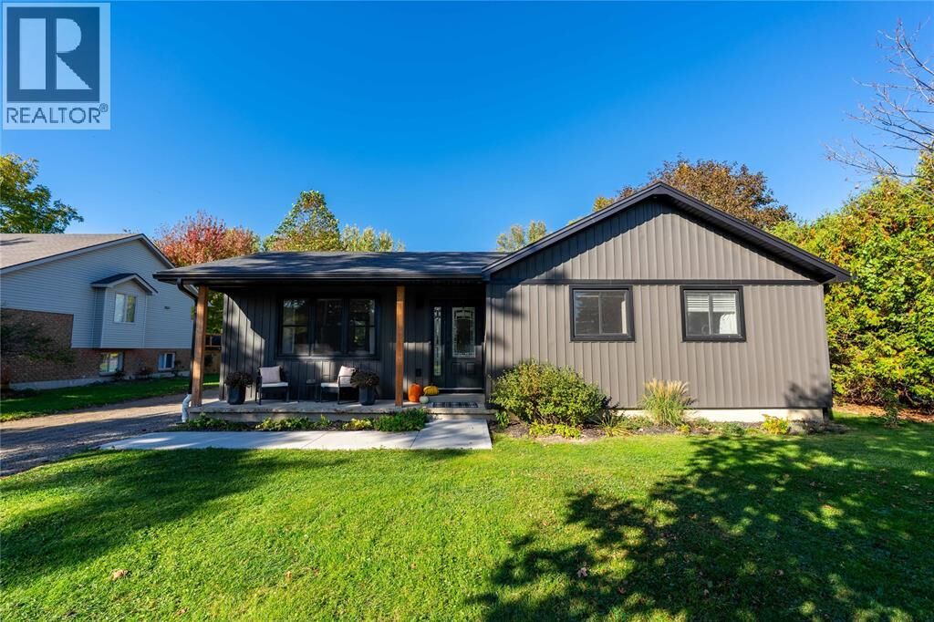 Photo de la propriété: 4072 Collingwood Street ON N0N 1J6
