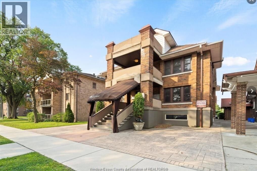 Property Photo:  269 Randolph Place 9  ON N9B 2T2 