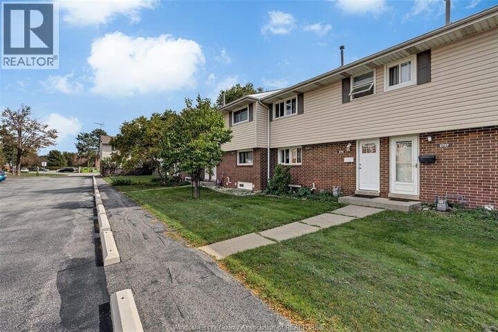 Property Photo:  2755 Meadowbrook Lane 11  ON N8T 2Y6 