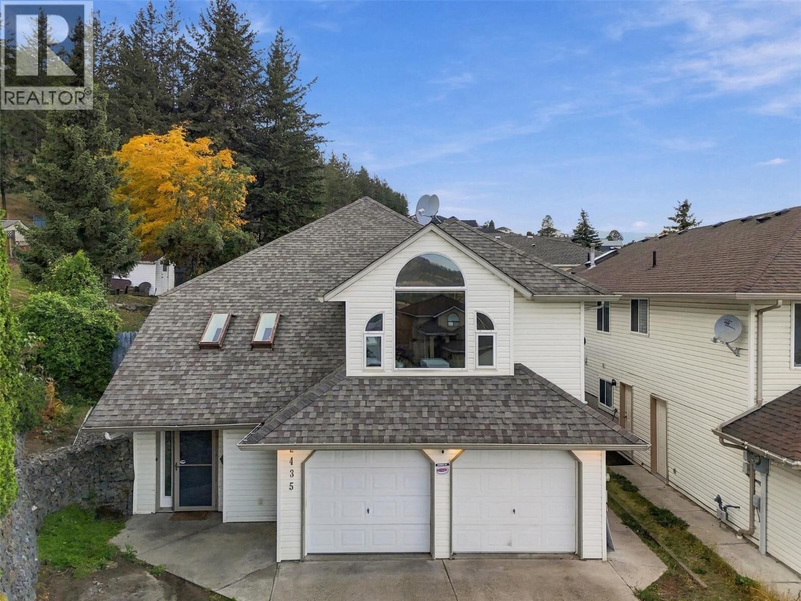 Property Photo:  2435 Drummond Court  BC V2E 1Y1 