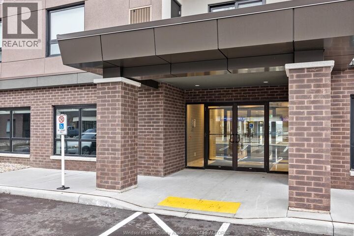 Property Photo:  11870 Tecumseh Road East 208  ON N8N 0J5 