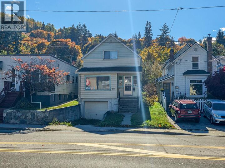 Property Photo:  208 Anderson Street  BC V1L 1X7 