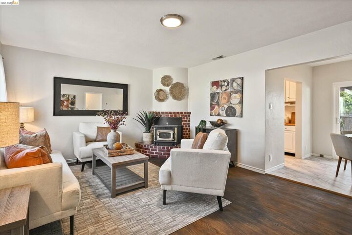 Property Photo:  711 30th St  CA 94804 