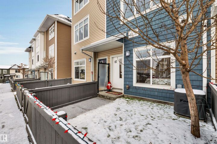 Property Photo:  600 Bellerose Drive 87  AB T8N 7T5 