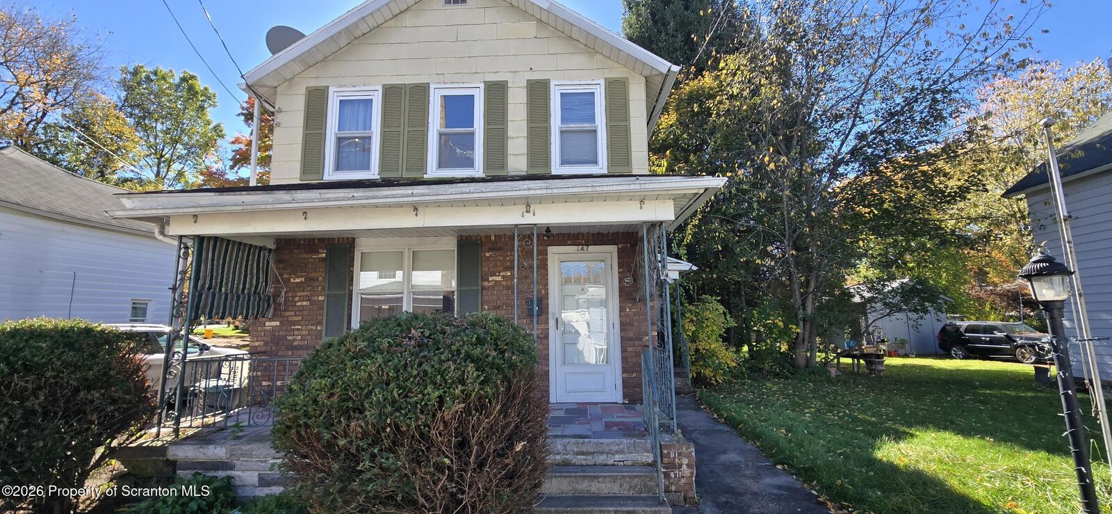 Property Photo:  147 Monroe Street  PA 18403 