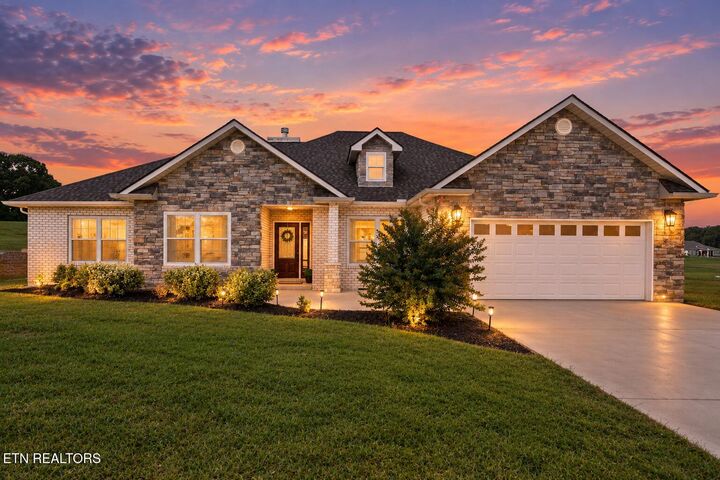 Property Photo:  227 Sugar Maple Court  TN 37354 