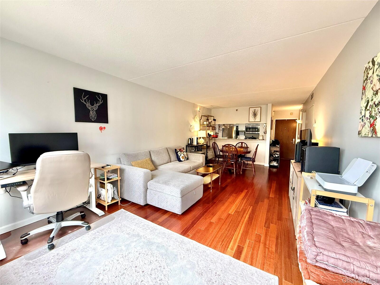 Property Photo:  4 Martine Avenue 203  NY 10606 