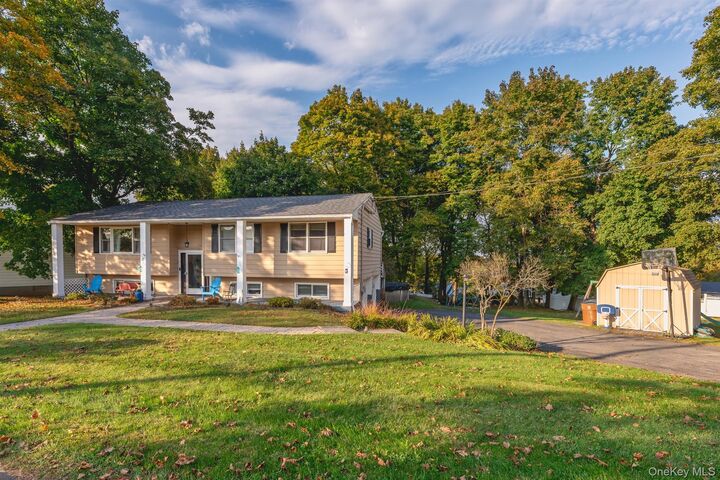 Property Photo: 41 Hillcrest Avenue NY 12401