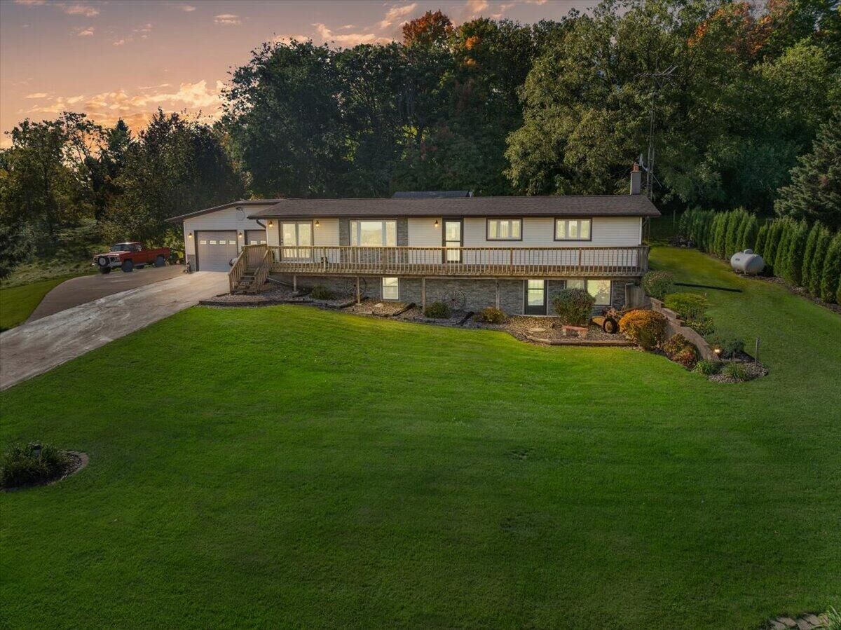 Property Photo: N3029 Ricardo Dr WI 53059