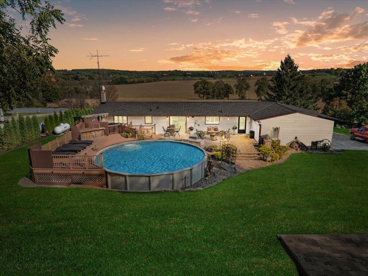 Property Photo: N3029 Ricardo Dr WI 53059