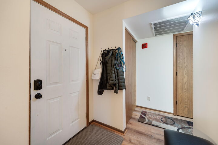 Property Photo: 1849 Parknoll Ln WI 53074
