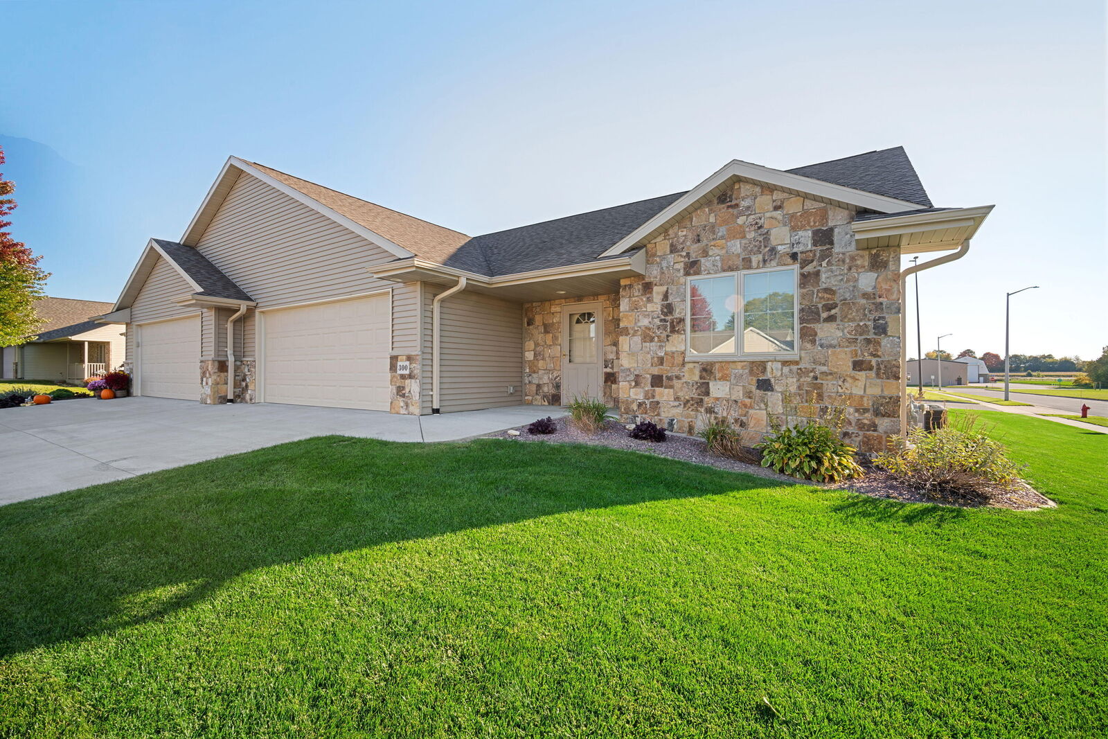 Property Photo:  300 Clover Ln  WI 53048 