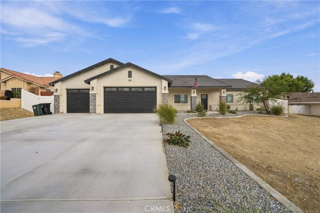 Property Photo: 16323 Menahka CA 92307