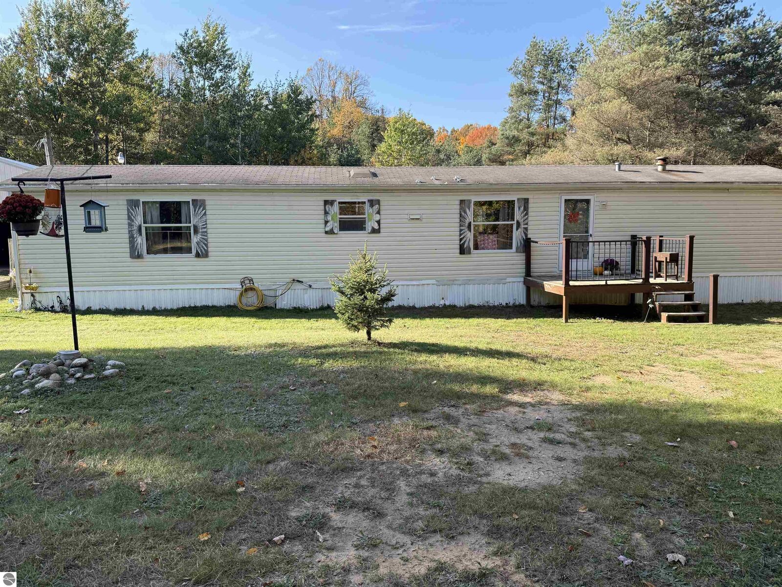 Property Photo:  9899 E 18 1/2 Road  MI 49663 