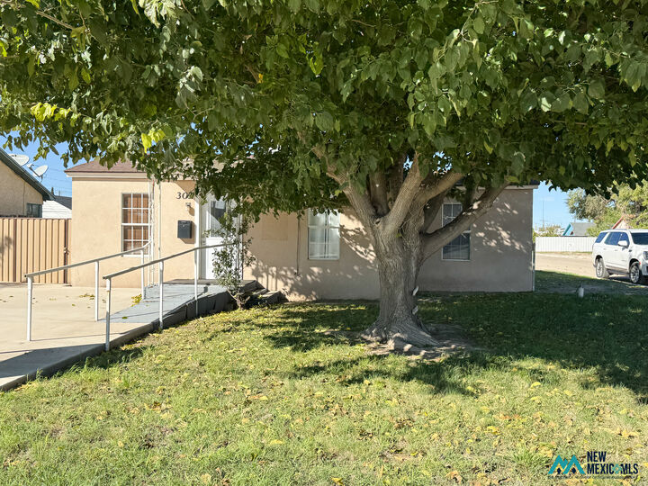 Property Photo: 302 W Hermosa Dr 12 NM 88210