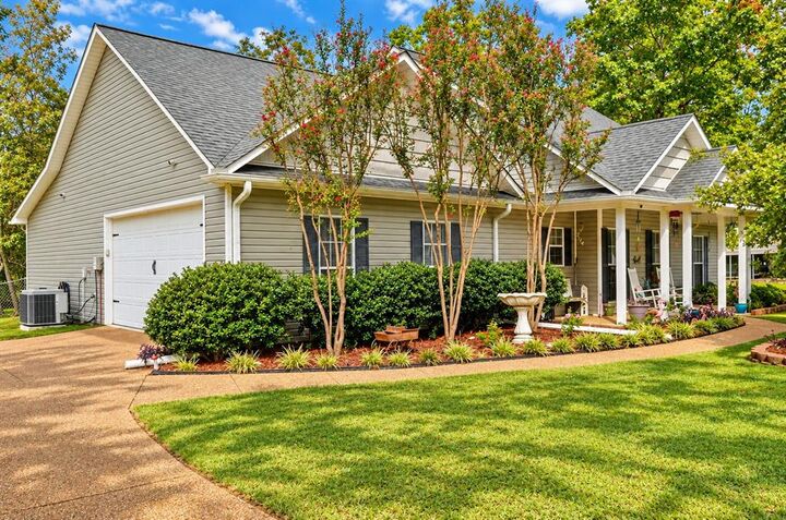 Property Photo:  250 County Road 2258  TX 75773 
