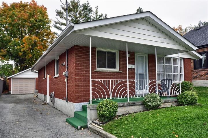 Property Photo:  113 First Avenue W  ON N1S 2B5 