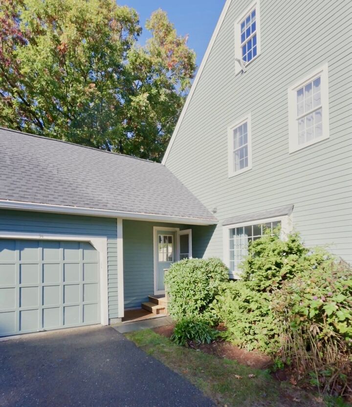 Property Photo:  34 Brookdale Circle 34  MA 01545 