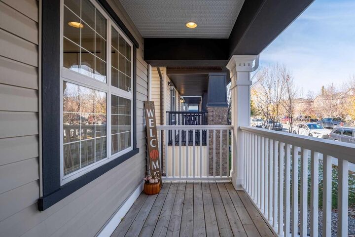 Property Photo:  441 Sagewood Drive SW  AB T4B 3N3 