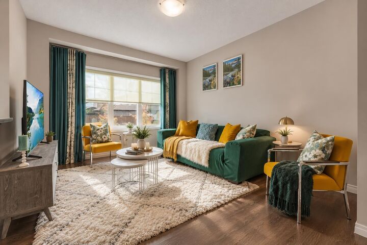 Property Photo:  78 Walcrest Way SE  AB T2X 4G2 