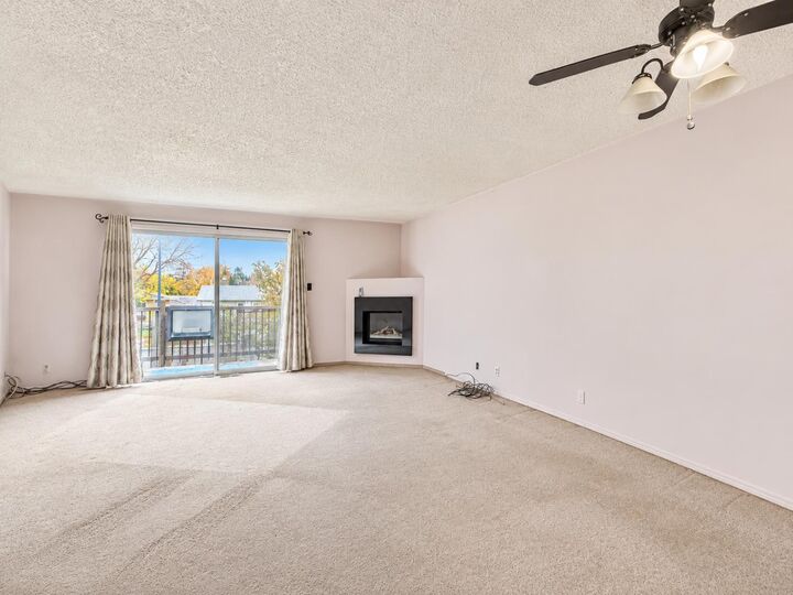 Property Photo:  606 34 Avenue NE  AB T2E 2K2 
