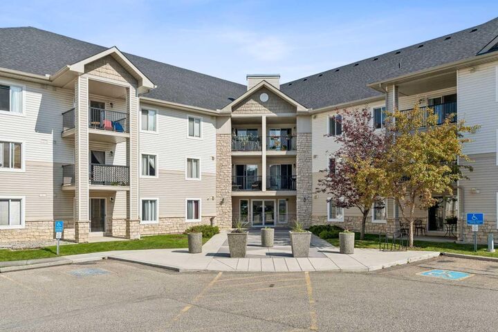Property Photo:  2371 Eversyde Avenue SW 2117  AB T2Y 5B8 