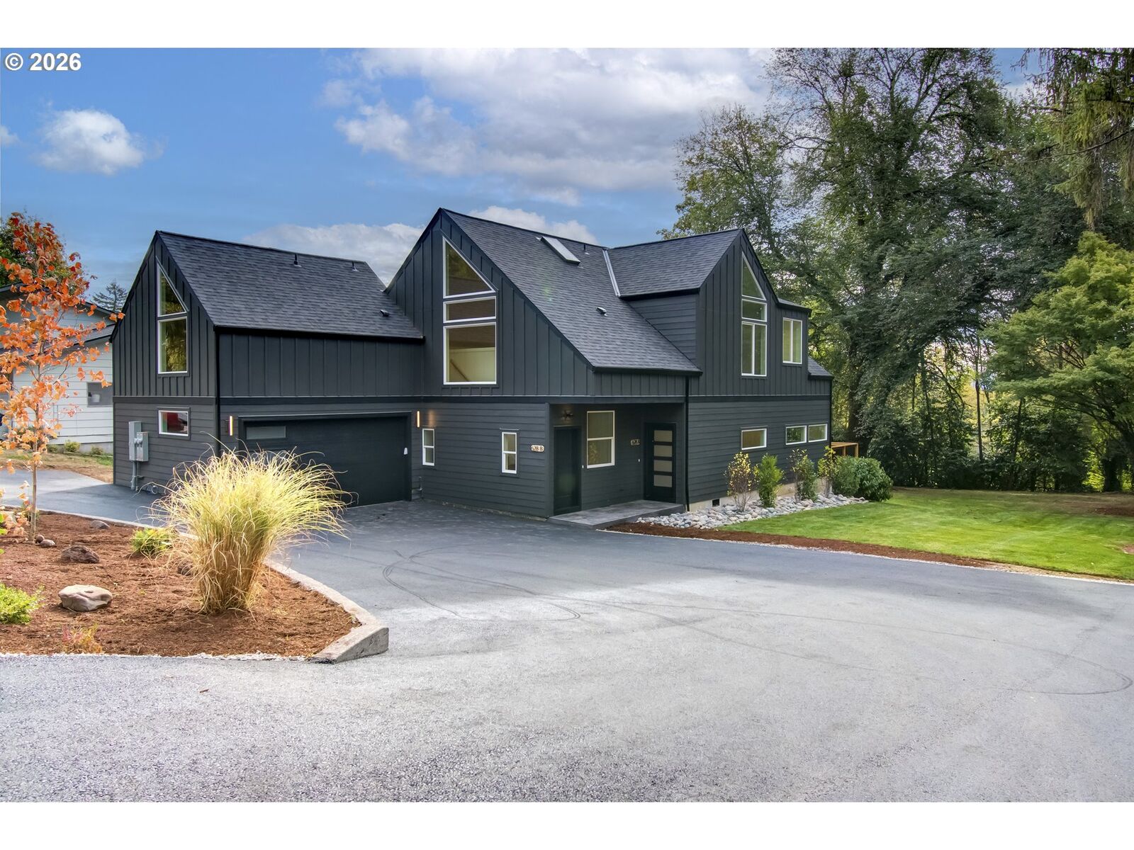 Property Photo:  628 NW 11th Ave  WA 98607 