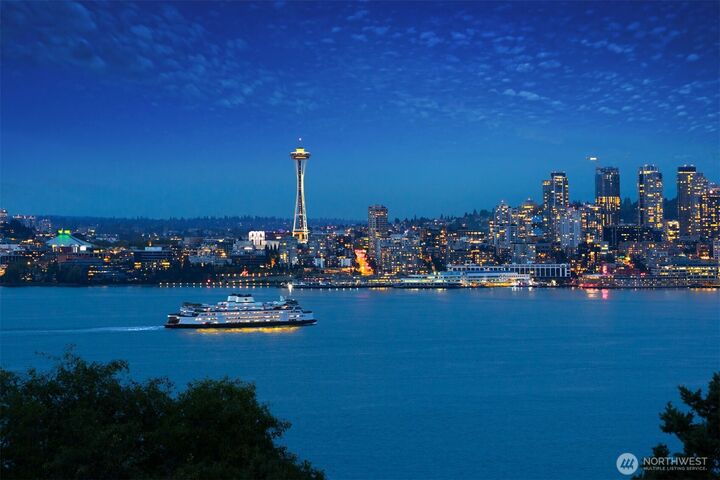 Property Photo: 1124 Sunset Avenue SW WA 98116