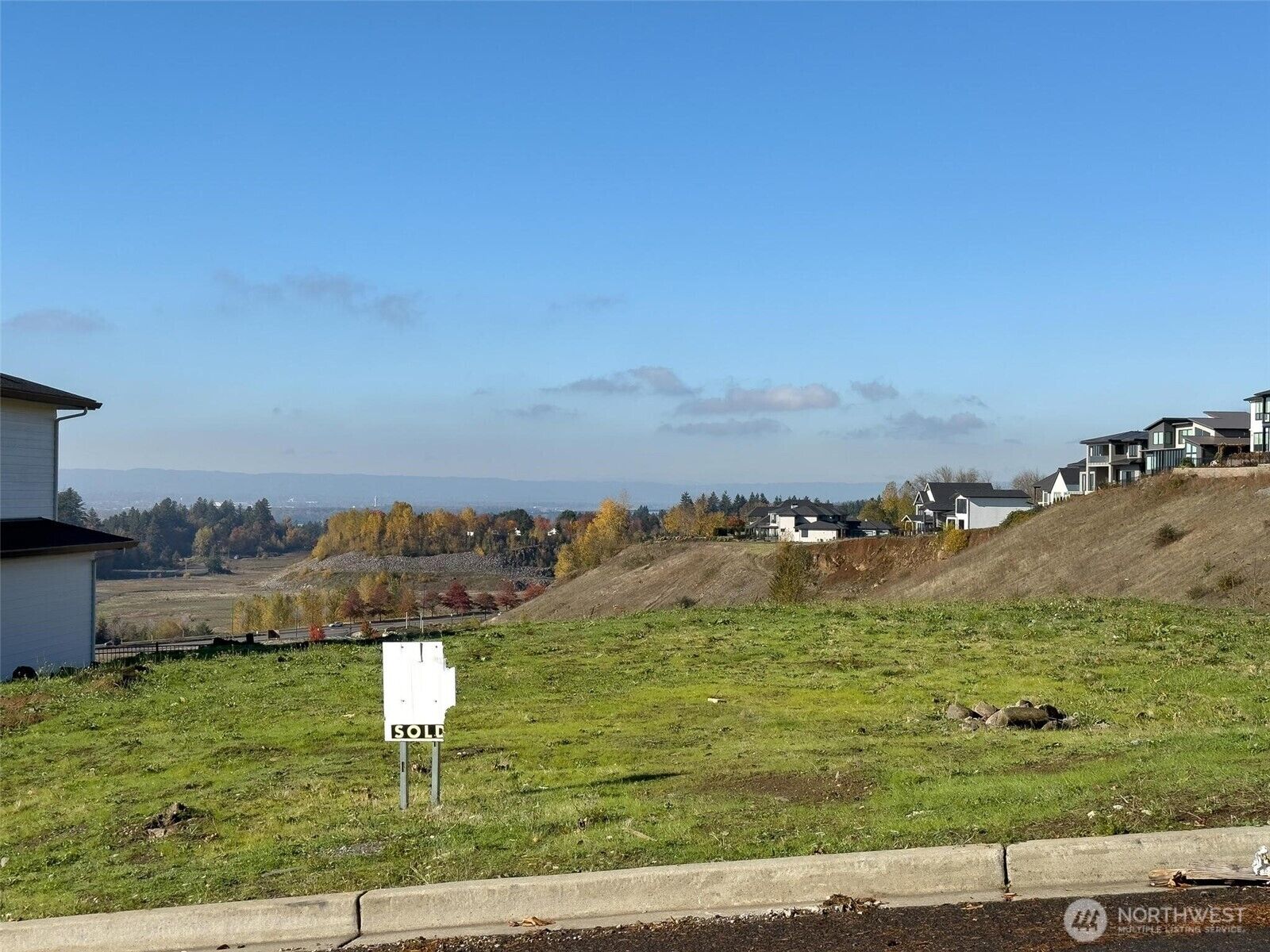 Property Photo:  4402 SE Ascension Drive SE  WA 98607 