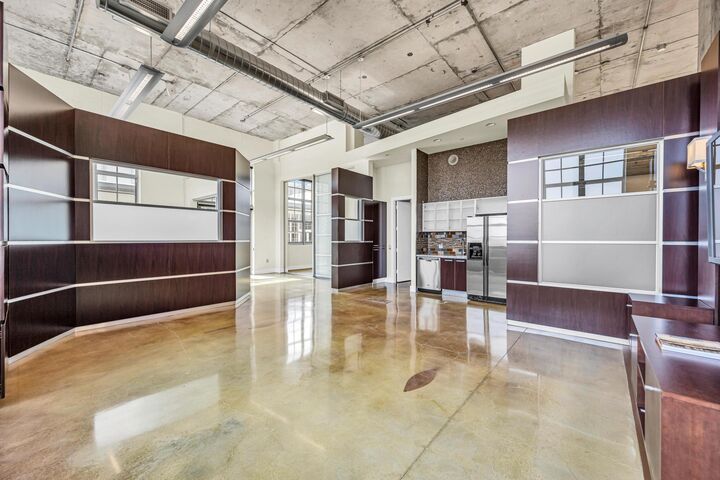 Property Photo: 435 N Andrews Avenue 401 FL 33301