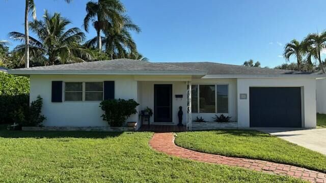 Property Photo: 102 NW 12th Street FL 33444