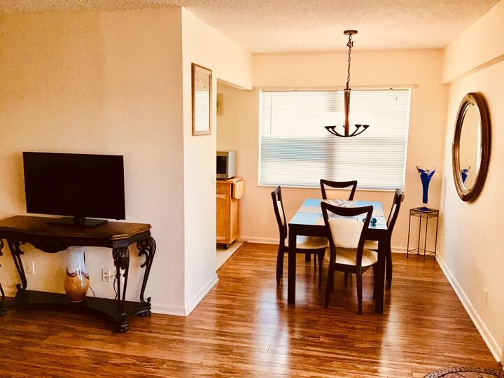 Property Photo: 542 Mansfield M FL 33434