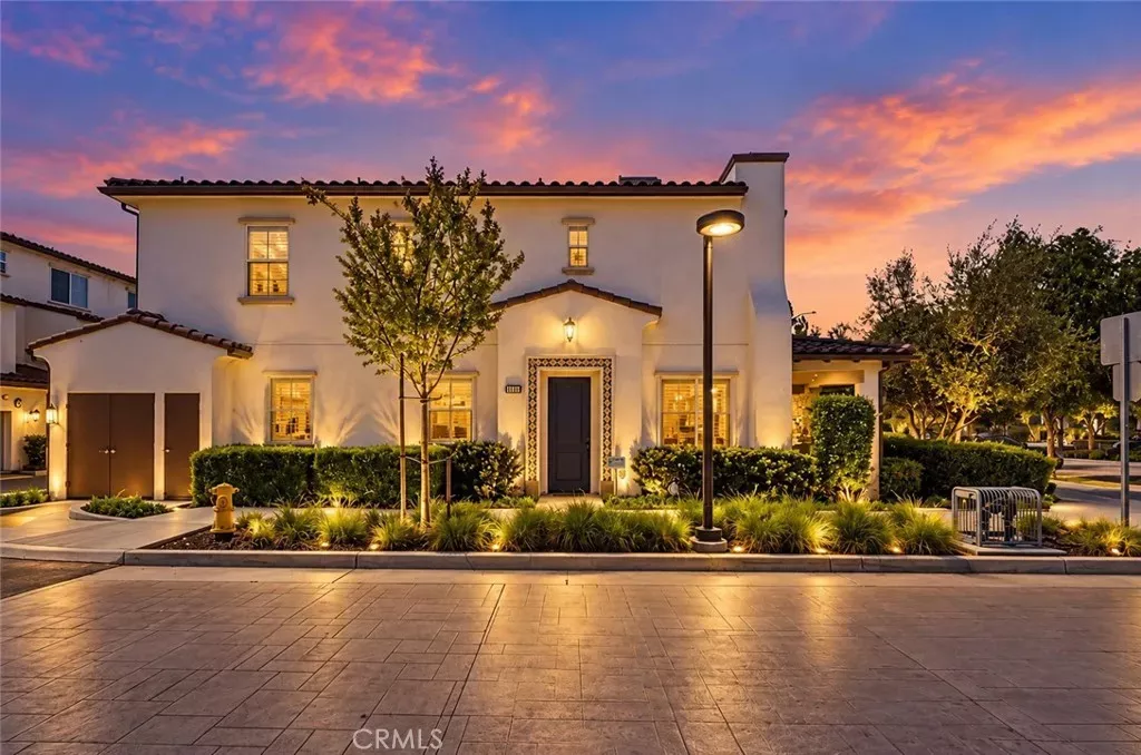 Property Photo:  11129 Bunker Lane  CA 90604 