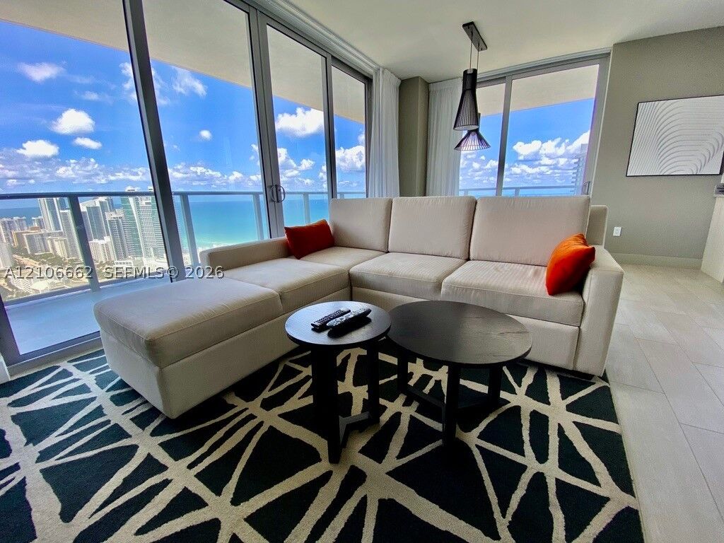 Property Photo: 4010 S Ocean Dr T3601 FL 33019