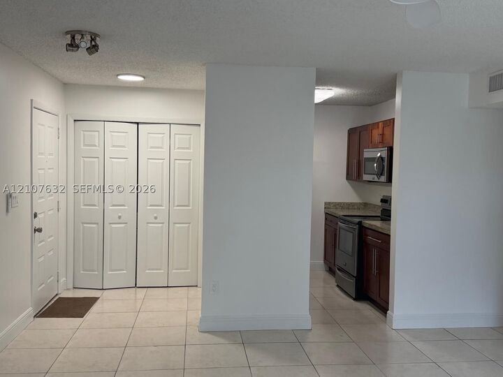Property Photo:  4501 W McNab Rd 13  FL 33069 