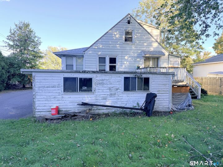 Property Photo:  272 State Street  CT 06473 