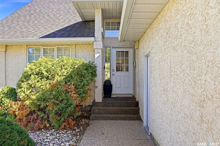 Property Photo:  503 Solar Street  SK S0G 3Z0 