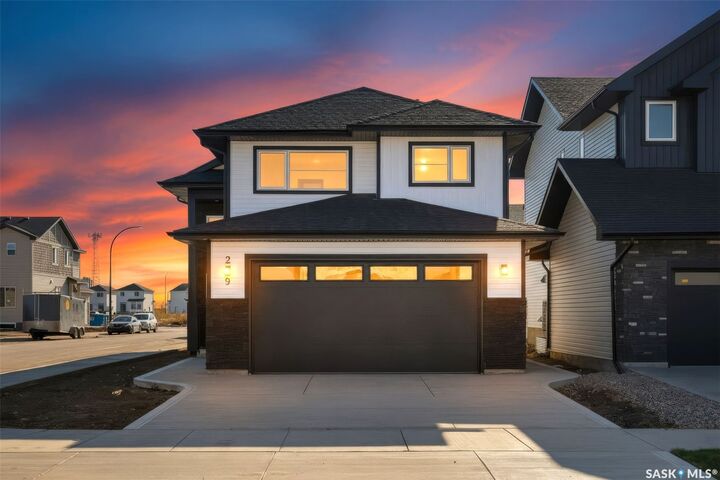 Property Photo:  239 Taskamanwa Street  SK S7V 1X3 