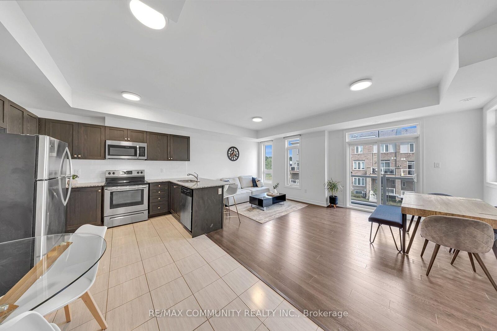Property Photo:  1761 Rex Heath Drive  ON L1X 0E4 