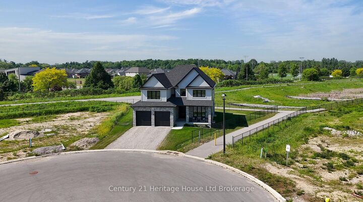 Property Photo:  18 Thompson Court  ON N4G 0G3 