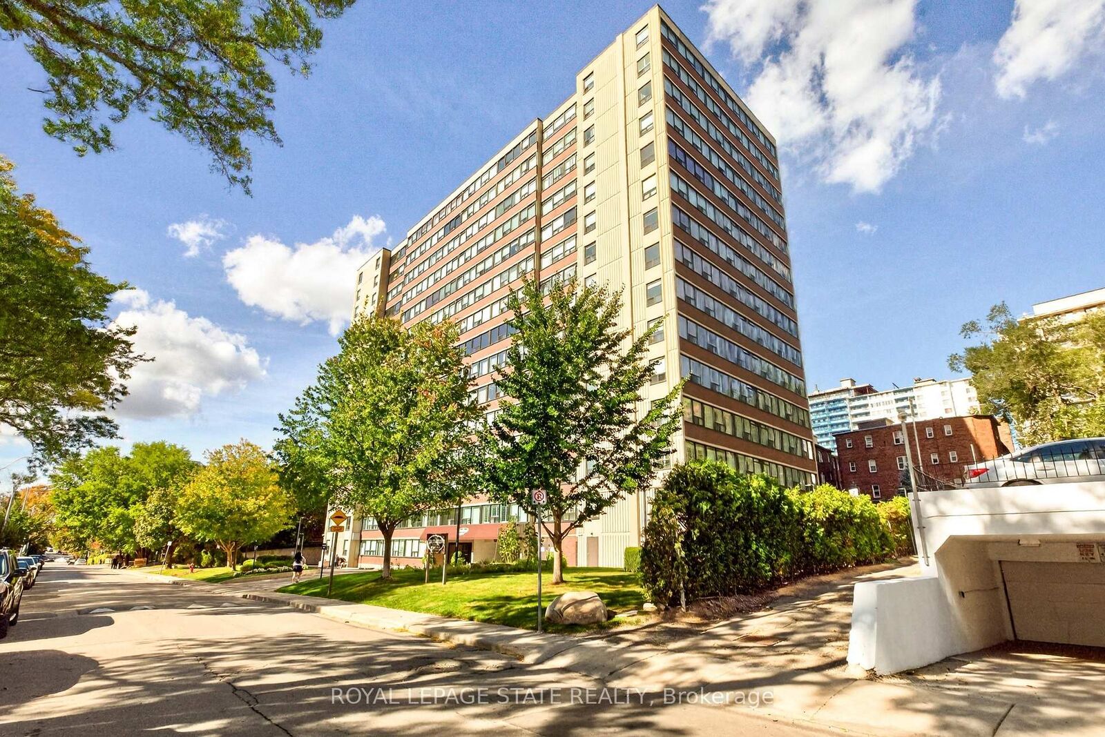 Property Photo:  120 Duke Street 1503  ON L8P 4T1 