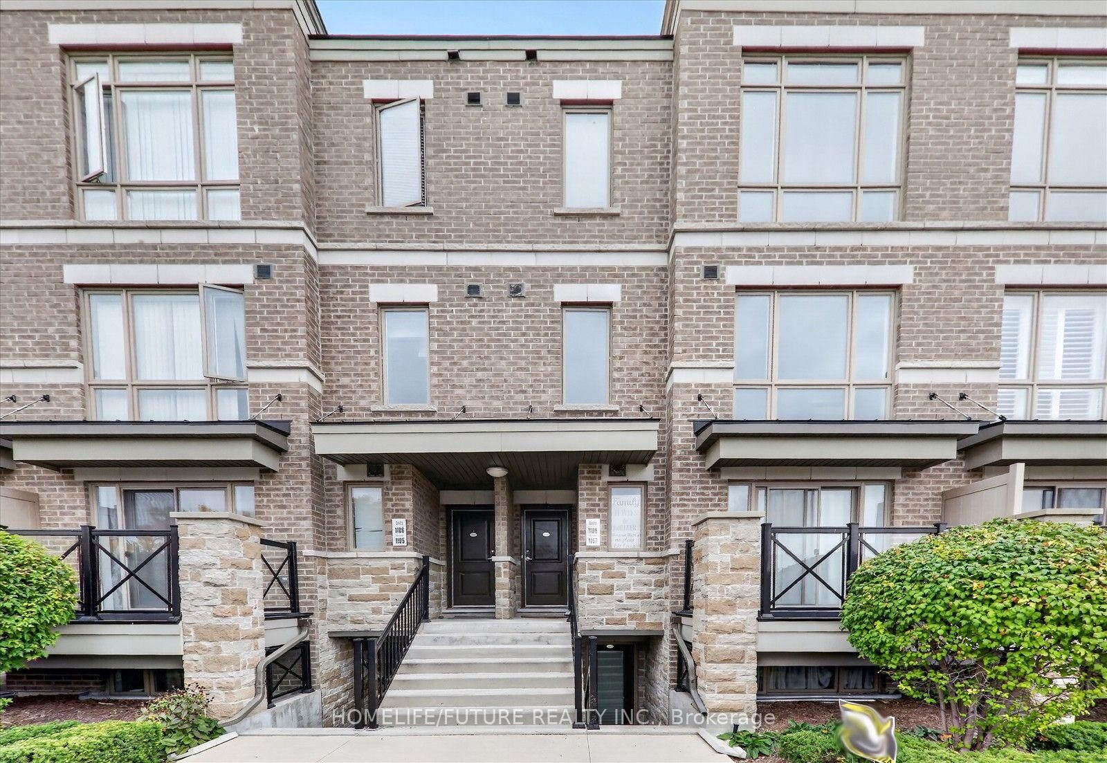 Property Photo:  65 Lindcrest Manor 1108  ON L6B 1N3 